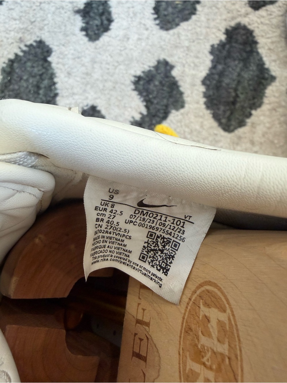 Nike Leather Air Force One’s S in Off-White/Eggshell - Picture 4 of 4